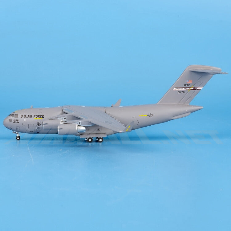 1:400 GeminiJets United States Air Force C-17A Diecast Aircraft Model