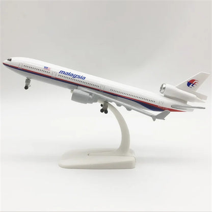 1:400 Malaysia MD11 MD-11 Airplane Alloy Model Souvenir Static Display Gift B