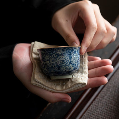 Vintage Blue and White Floral Pattern Porcelain Teacup 65ml Kung Fu Tea Cup