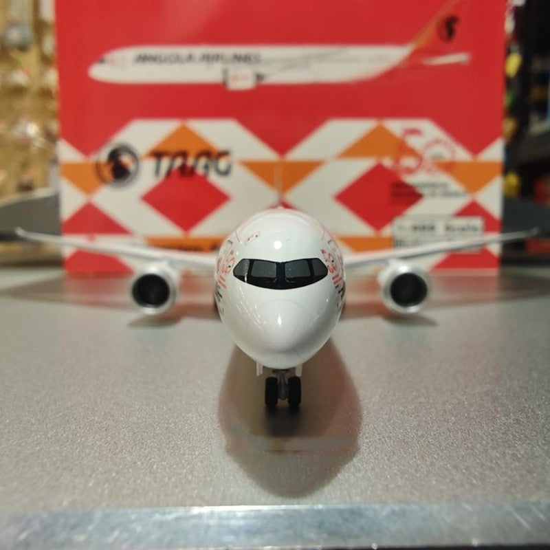 1:400 Phoenix TAAG Angola Airlines B787-10 Airplane Diecast Aircraft Plane Model