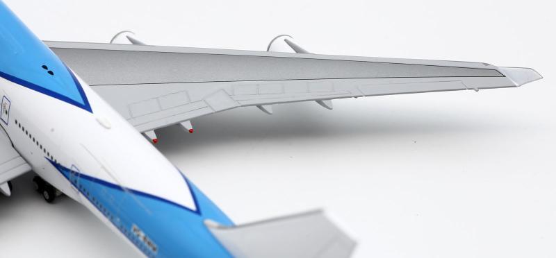 1:400 JC Wings JetOneX BOEING 747-400 Passenger Airplane Diecast Aircraft Model