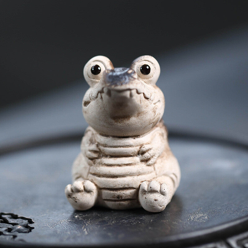 Crocodile Statue Small Size Table Decoration Yixing Zisha Purple Clay Tea Pet