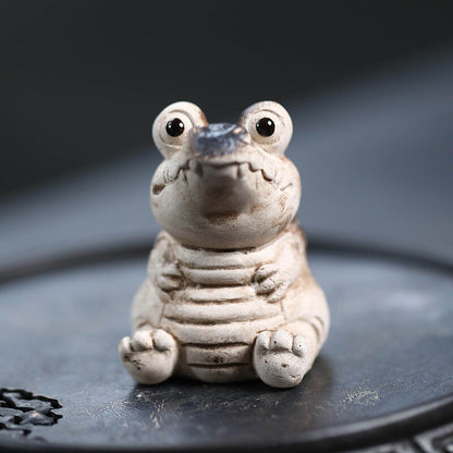 Crocodile Statue Small Size Table Decoration Yixing Zisha Purple Clay Tea Pet