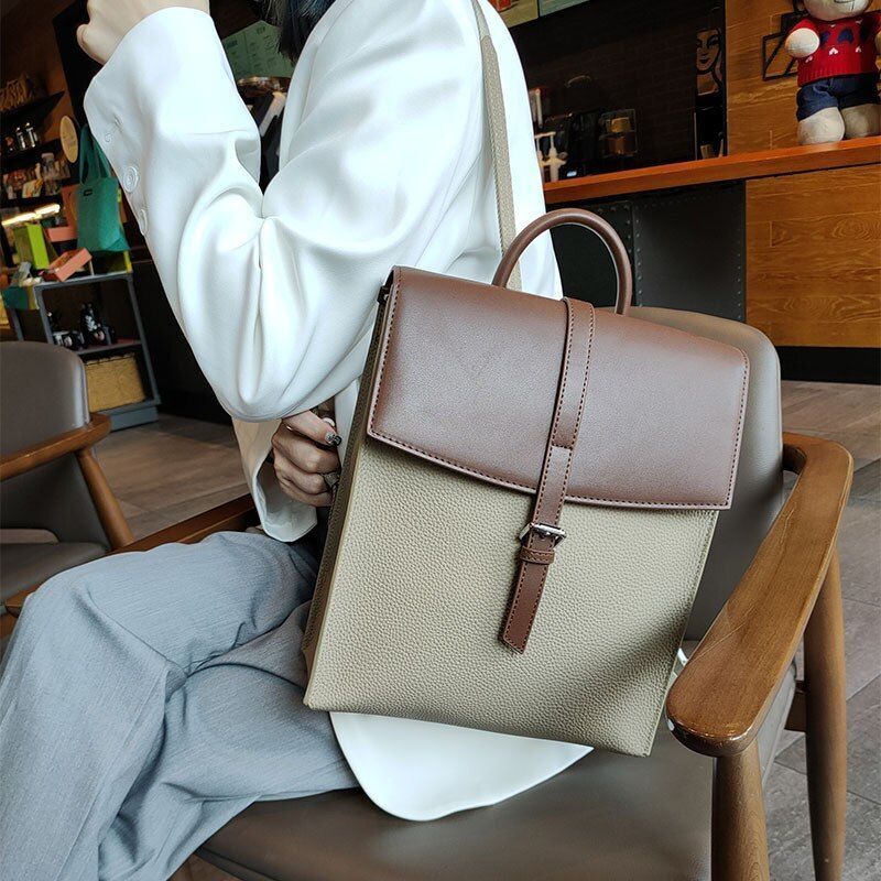 Large Genuine Leather Backpack School Bag Casual Backpack 30*10*26 Cm Travelling