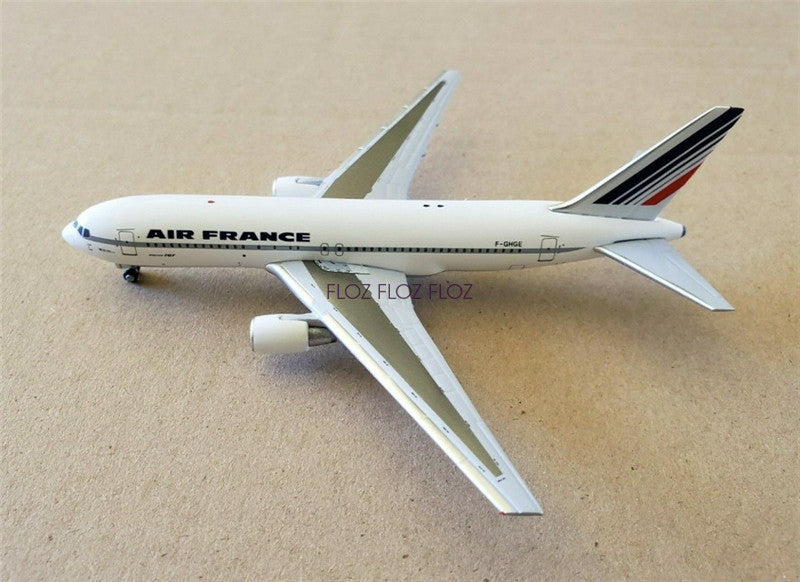 for AeroClassics for Air France for Boeing B767-200 F-GHGE 1:400 Aircraft Model