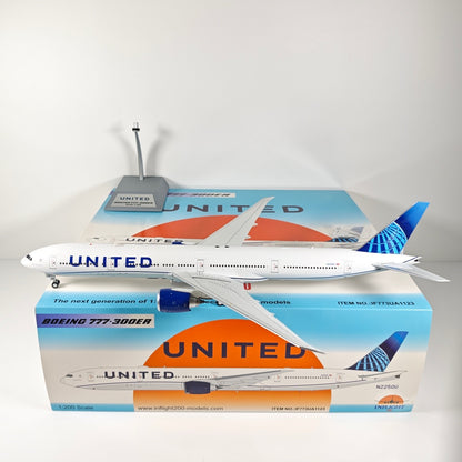1:200 InFlight Singapore Airlines Boeing 777-300ER Airplane Diecast Plane Model
