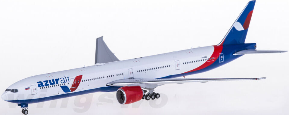 1:400 Phoenix Azur Air BOEING 777-300ER Passenger Aircraft Diecast Plane Model