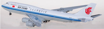 1:200 SQ Wings Air China Boeing 747-8i B-2479 Passenger Airplane Diecast Model