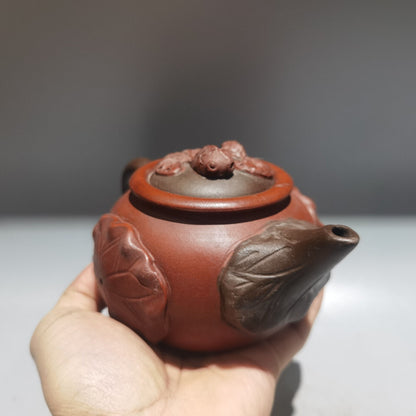 Chinese Yixing Zisha Clay Handmade Exquisite Teapot （双鱼壶 底款：陈鸣远 )