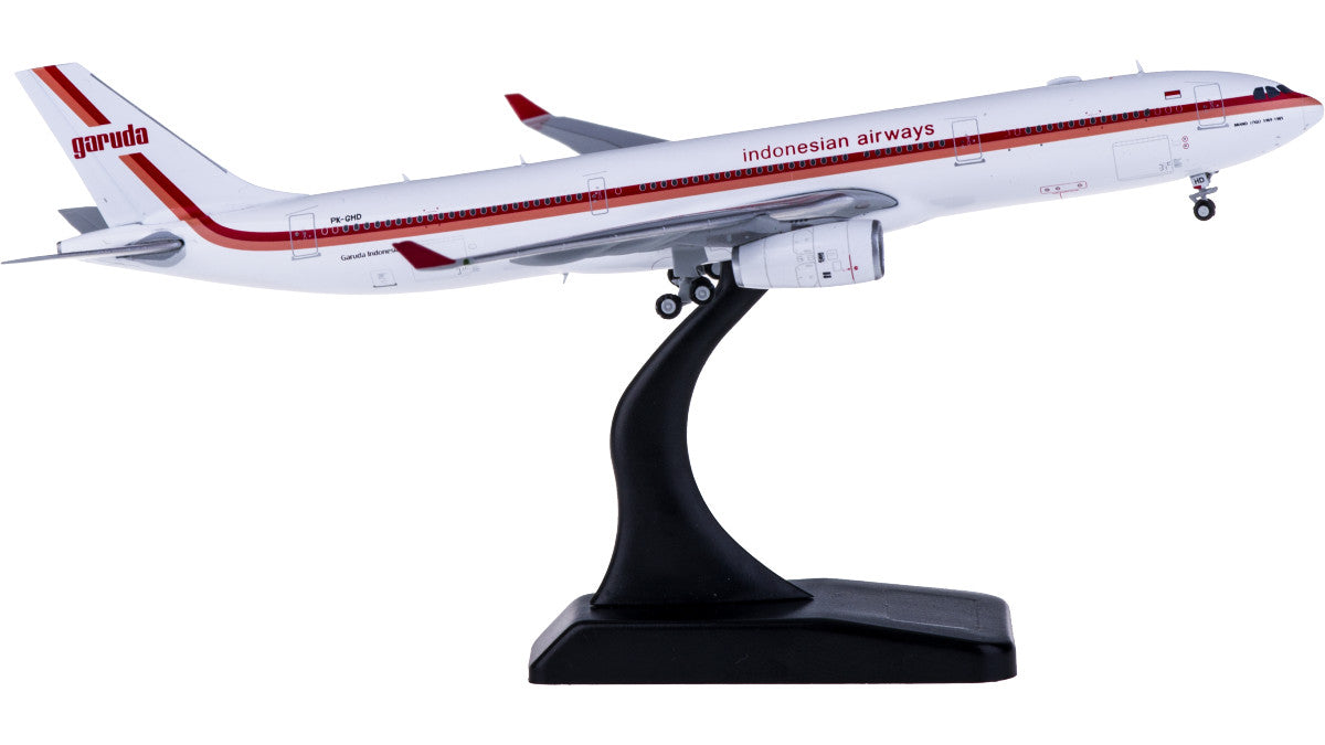 1:400 JC Wings Garuda Indonesia AIRBUS A330-300 Passenger Airplane Diecast Model