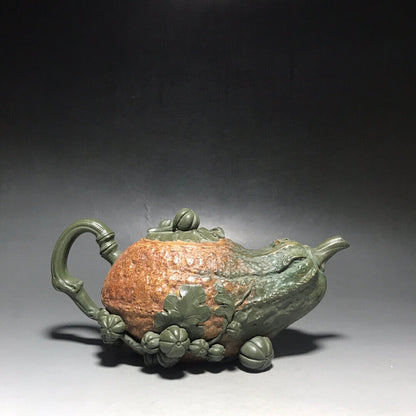 Chinese Yixing Zisha Clay Handmade Exquisite Teapot（瓜瓜来财 底款：王寅仙）