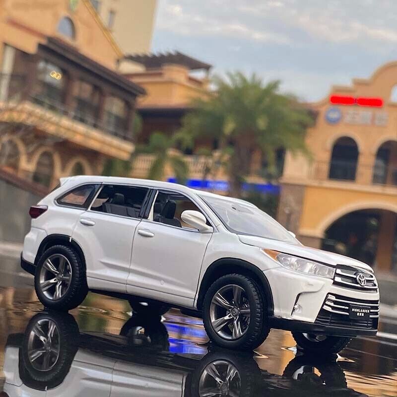 1:32 Toyota Highlander SUV Druckguss Modellauto Geländewagen Spielzeugsammlung Kind-
