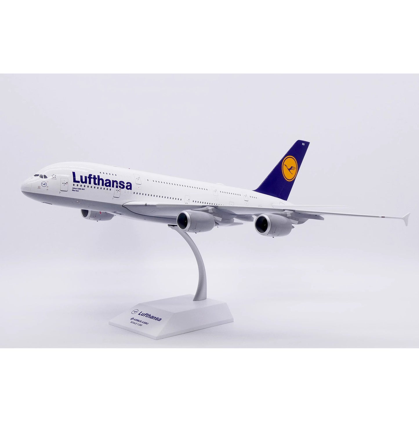 1:200 37CM JC Wings Lufthansa AIRBUS A380 Passenger Plane Diecast Aircraft Model