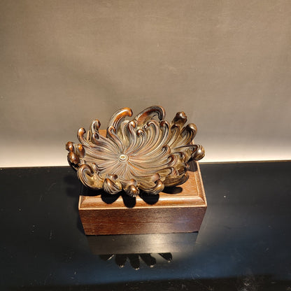 Chinese Boxwood Art Chrysanthemum Statue Tea Pet Incense Hold Stand Table Deco