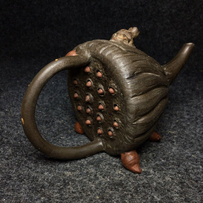 Chinese Yixing Zisha Clay Handmade Exquisite Teapot （呱呱来财 底款：）