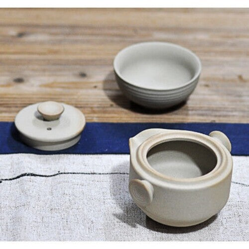 Portable Tea Set Ceramic Pottery Tea Pot With Infuser Holes Matching Tea Cup New