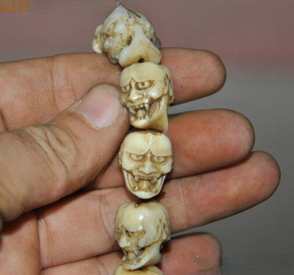 Collectible China Carved Skeleton Devil Skull -head Amulet Bracelet Hand Chain