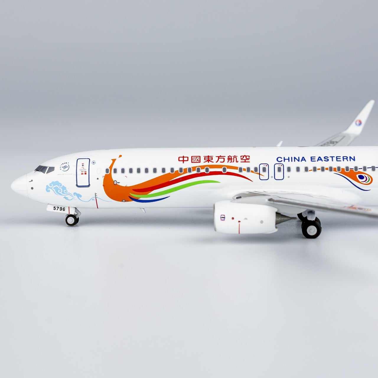 1:400 NG Model CHINA EASTERN BOEING 737-800 Passenger Aircraft Diecast Model