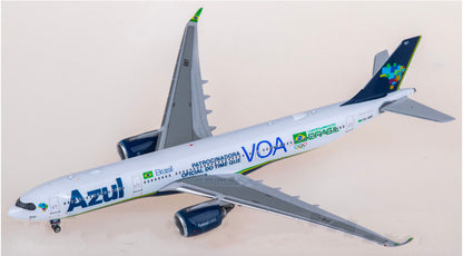 1:400 Phoenix Azul Airbus A330-900neo Airplane Diecast Aircraft Model