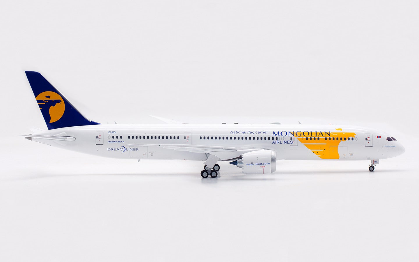 1:200 InFlight Mongolian B787-9 Passenger Airplane Diecast Aircraft Model