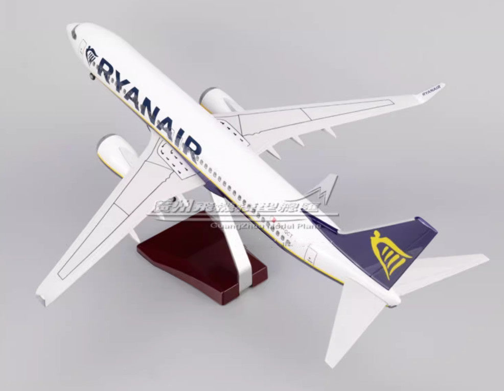 47CM 1:80 RIANAIR BOEING 737 MAX8 Passenger Airplane Landing gears Resin Model