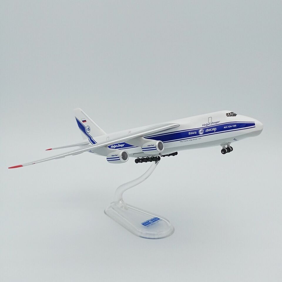 1:400 ANTONOV AN-124 Airfreighter Transport Airplane ABS Plastic Assembled Model