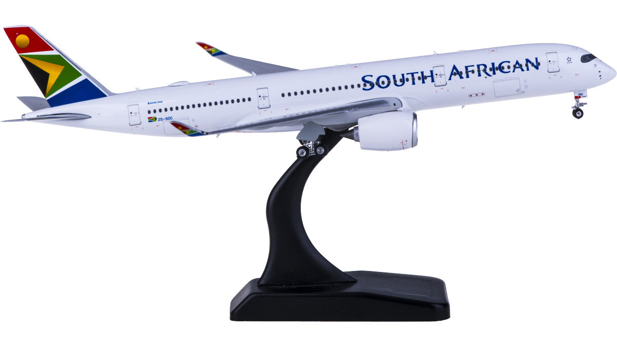 1:400 Phoenix SOUTH AFRICAN AIRBUS A350-900 Passenger Airplane Diecast Model