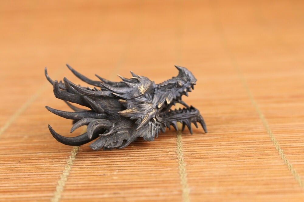 Collected Chinese bronze handmade cast dragon statue gift