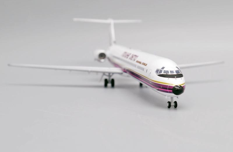 1:200 JC Wings MODONNELL DOUGLAS MD-81Passenger Airplane Diecast Aircraft Model
