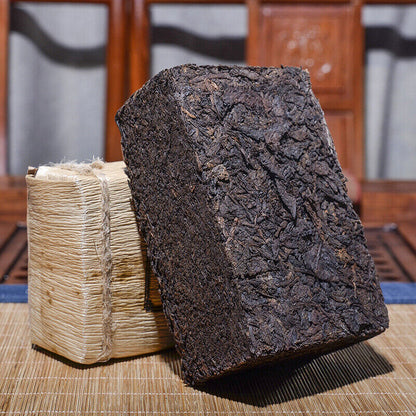Cooked tea Brick tea 500g Pu'er Tea Icelandic ancient tree cooked tea brick