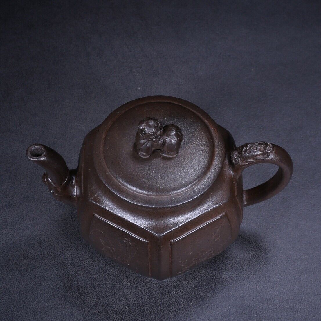 Chinese Yixing Zisha Clay Handmade Exquisite Teapot （梅兰竹菊 底款：金鼎商标）