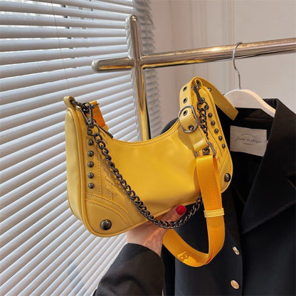 Gothic Bag Vintage Shoulder Bag Metal Chain Synthetic Leather Handbag 26*17*6 CM