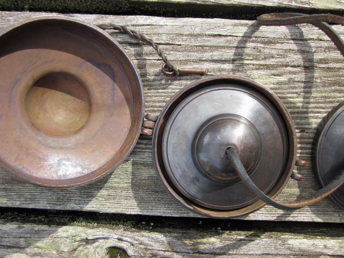 New 3" TIBETAN MEDITATION TINGSHA W/ 3.5" COPPER CASE 8 LUCKY SYMBOLS