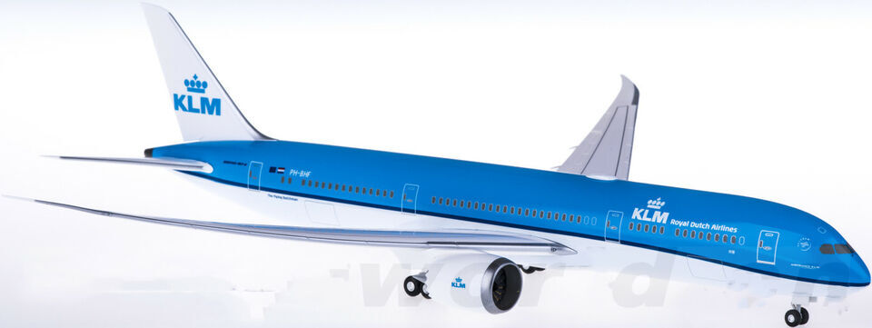 1:200 32CM Hogan KLM BOEING 787-9 Passenger Airplane ABS Plastic Aircraft Model