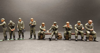 1/72 WW II Logistics Cooking Team The German Army Eating handpainted scene model