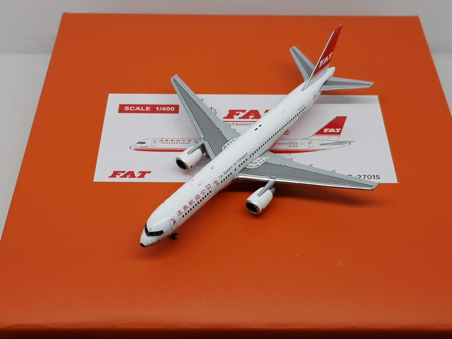 1:400 JC Wings FAT BOEING B757-200 Passenger Airplane Diecast Aircraft Model
