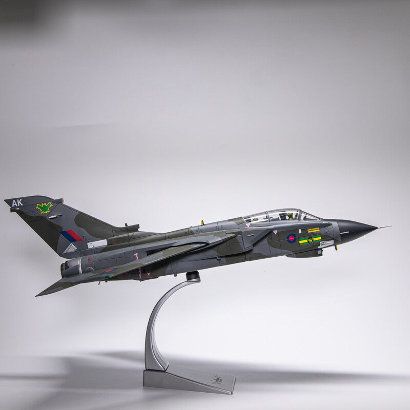1:48 Corgi Panavia Tornado GR.1 Fighter Johnnie Walker RAF Diecast Plane Model