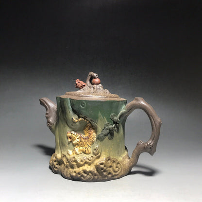 Chinese Yixing Zisha Clay Handmade Exquisite Teapot（卧虎藏龙 底款：王寅仙）