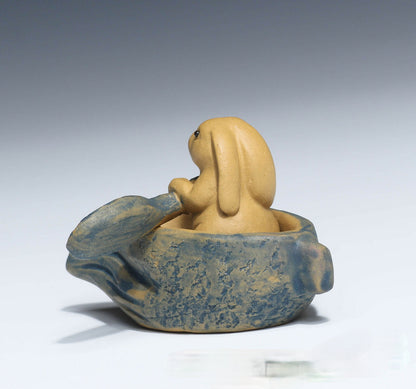China Yixing Zisha Pottery Duan Clay Animal Zodiac Rabbit Oarage Tea Pet Statue