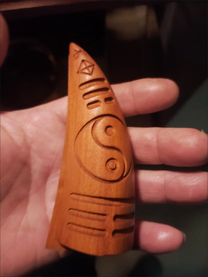 Lightning Jujube Wood Divination Horns Random Color Bagua Carved Sacred Gua Tool