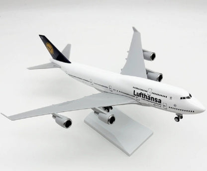 30CM Lufthansa BOEING 747-400 Passenger Plane Landing Gear Resin Aircraft Model