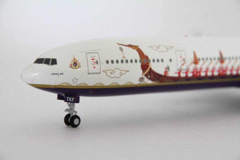 GeminiJets Thai International Airways For Boeing B777-300 HS-TKF 1/200 PLANE