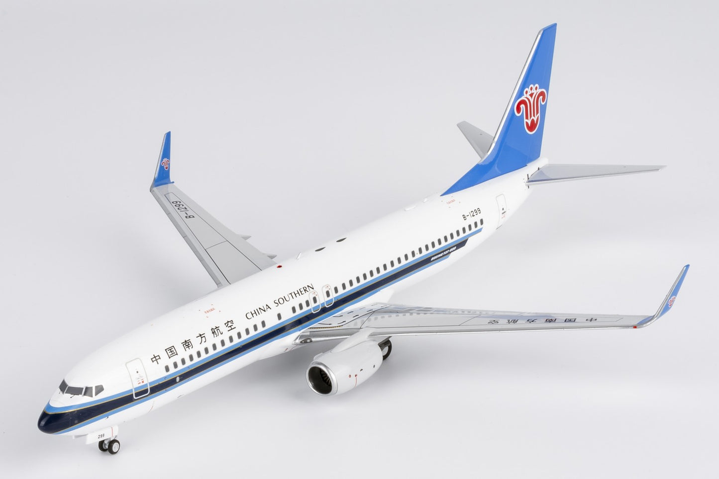 1:200 NGmodels China Southern Boeing 737-800 Passenger Diecast Airplane Model