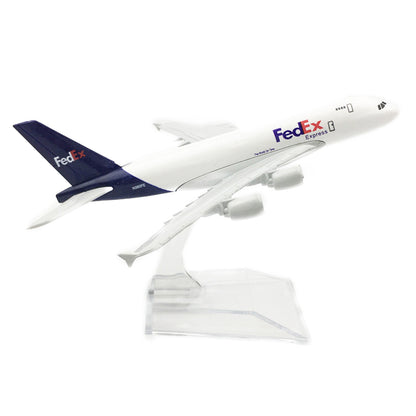 1:400 16cm A380 Airplane Model Simulation Transportation Plane Ornaments Gift