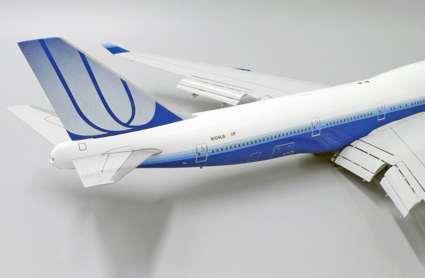 1:200 JC Wings United Airlines BOEING B747-400 Flap Down Airplane Diecast Model