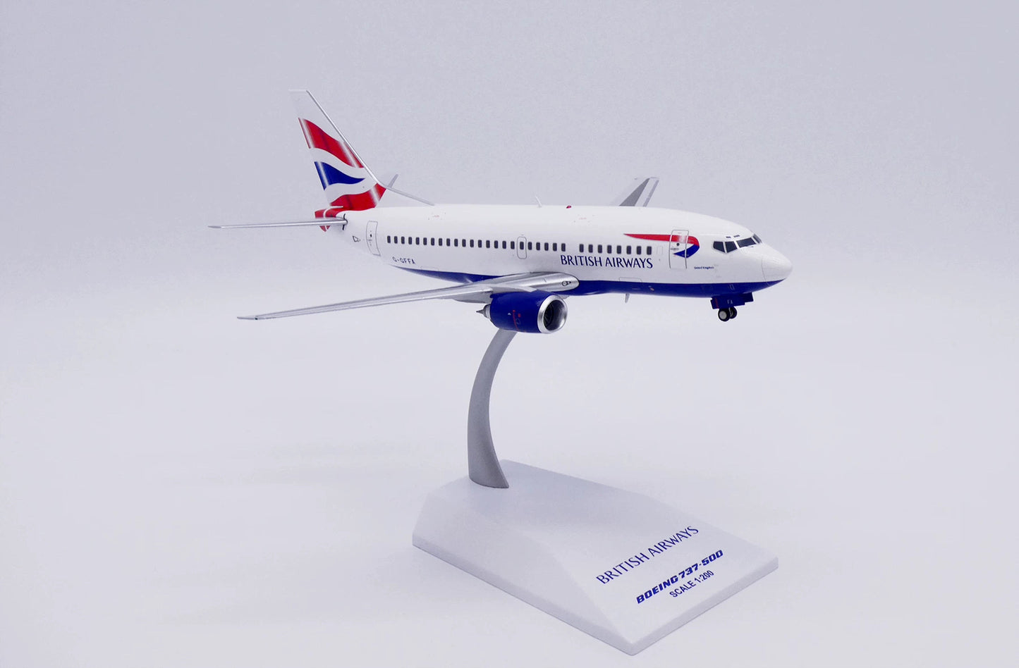 1:200 JC Wings Qatar Boeing 777-200LRF Passenger Airplane Diecast Model
