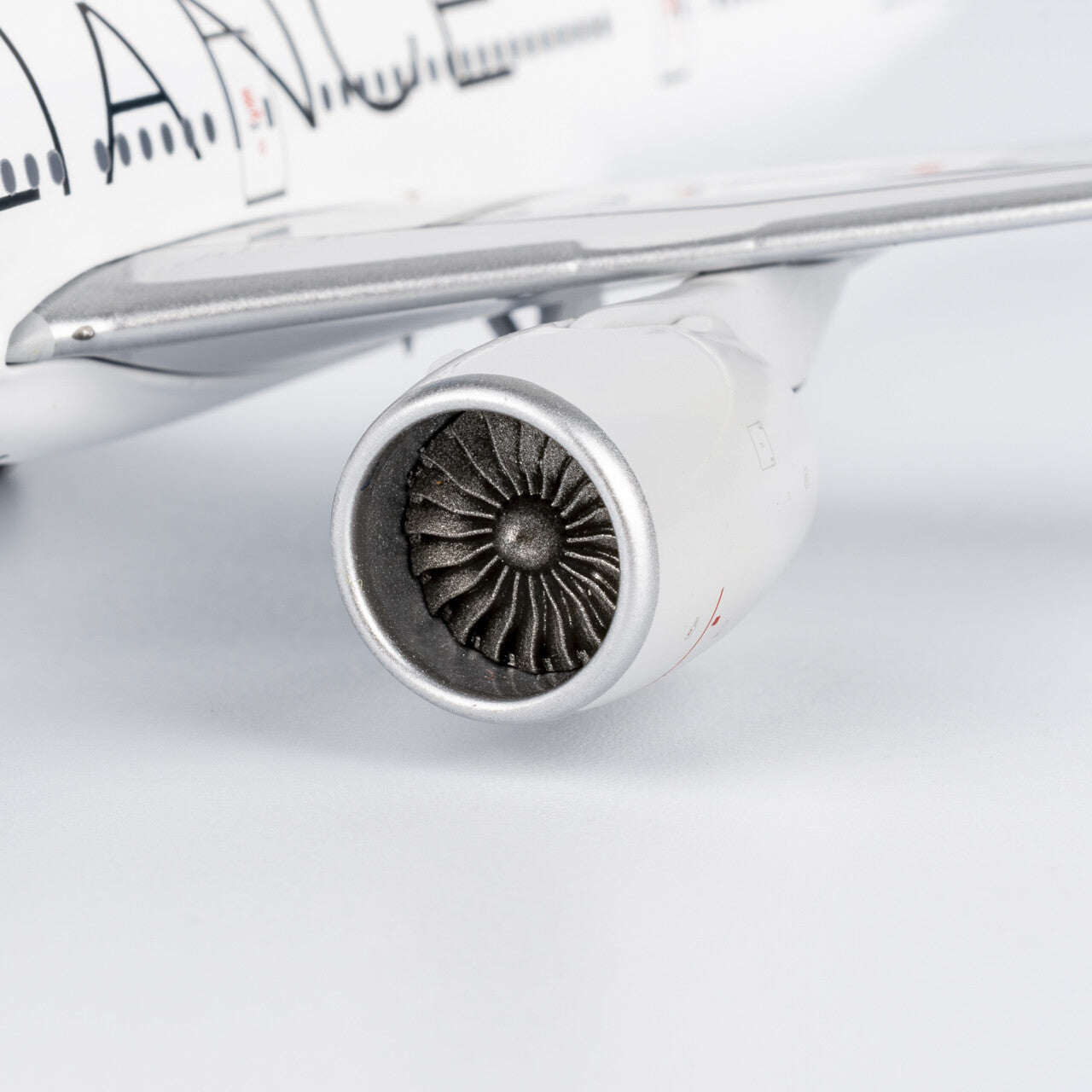 1:400 NGmodels Air China B777-300ER Passenger Airplane Diecast Plane Model