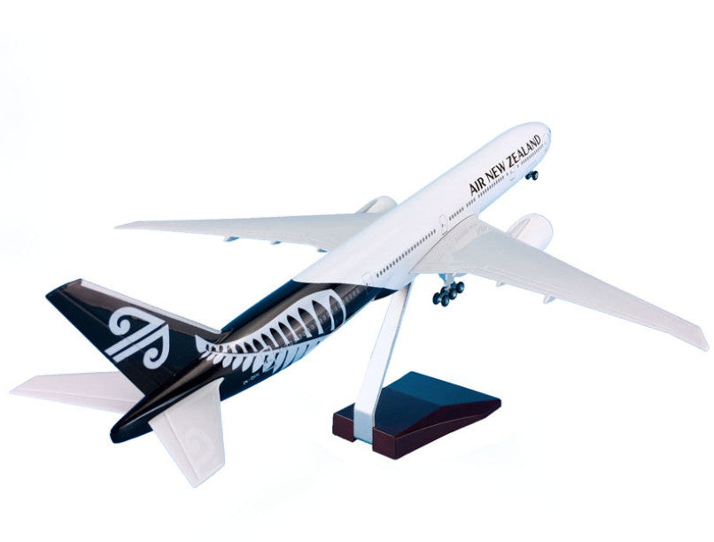 1:157 47CM AIR NEW ZEALAND BOEING 777-300ER Airplane Landing Gear Resin Model