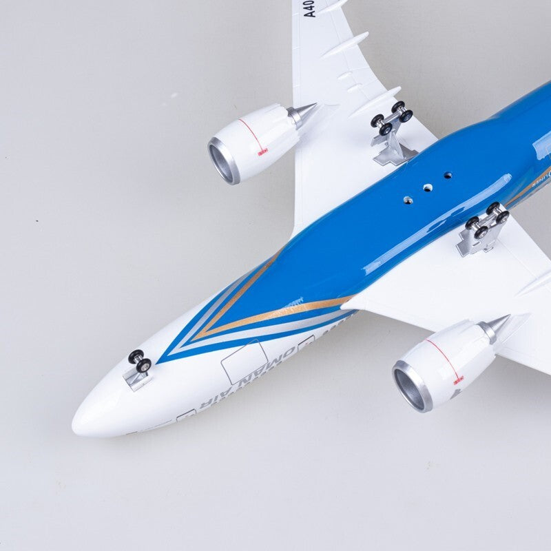 1:130 43CM OMAN AIR BOEING 787 Passenger Airplane Landing Gear Resin Plane Model