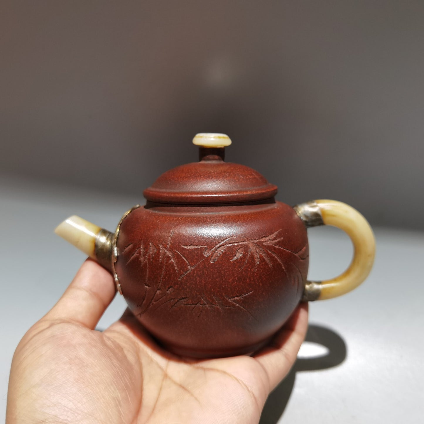 Chinese Yixing Zisha Clay Handmade Exquisite Teapot 镶玉壶